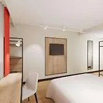 Hotel Campanile Clermont Ferrand Centre 3*