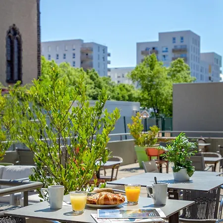 Szálloda Campanile Ferrand Centre 3*