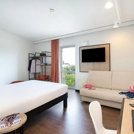 Hotel Ibis Centre Stade Clermont-Ferrand