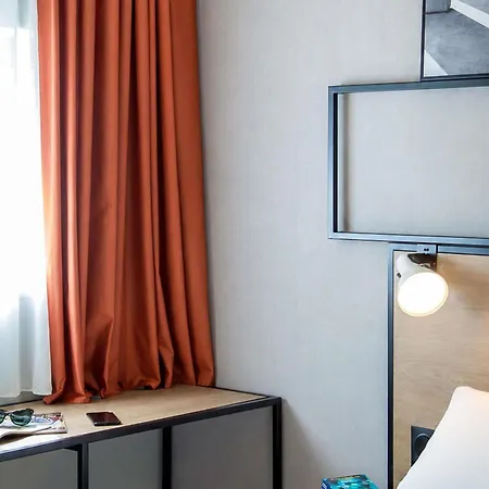 Ibis Centre Stade 3*