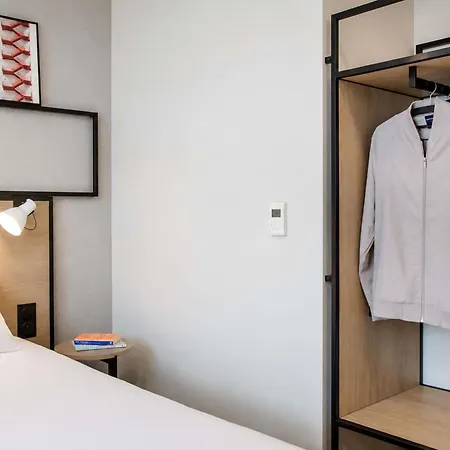 Ibis Centre Stade Hotel 3*