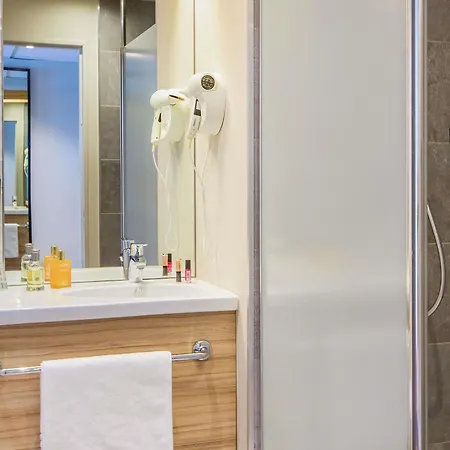 Hotel Ibis Centre Stade 3*