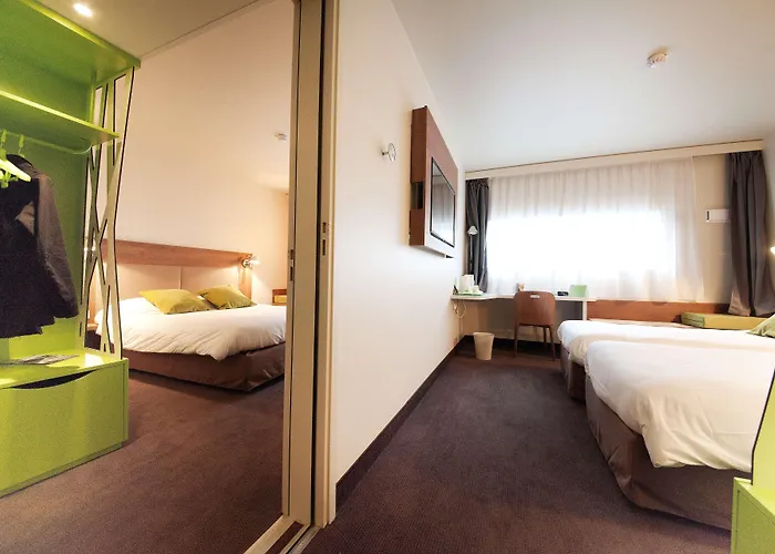 カンパニール クレルモン フェラン サントル 3* クレルモン・フェラン