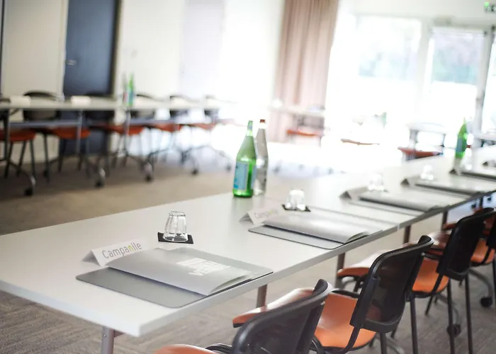 ホテル カンパニール クレルモン フェラン サントル