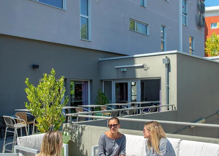 ホテル カンパニール クレルモン フェラン サントル