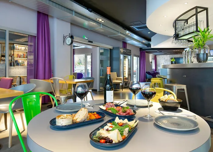 Hotell Campanile Ferrand Centre 3*