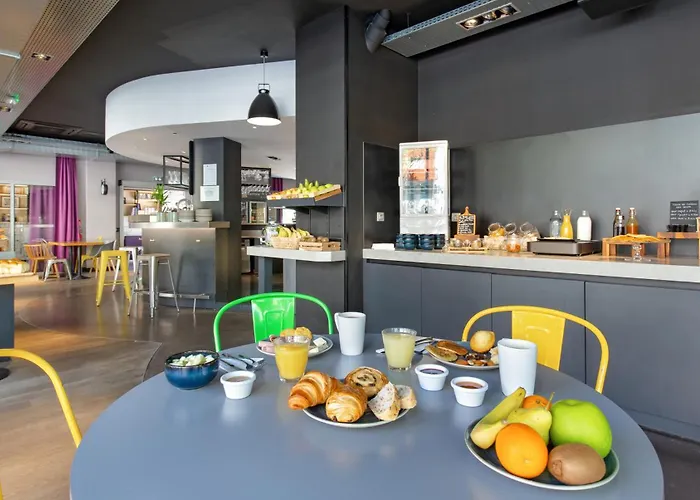 カンパニール クレルモン フェラン サントル 3* クレルモン・フェラン